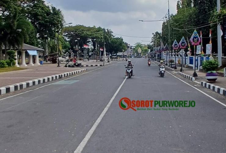 Pasca Purworejo Creative Expo, Alun-alun Purworejo Bau Amis